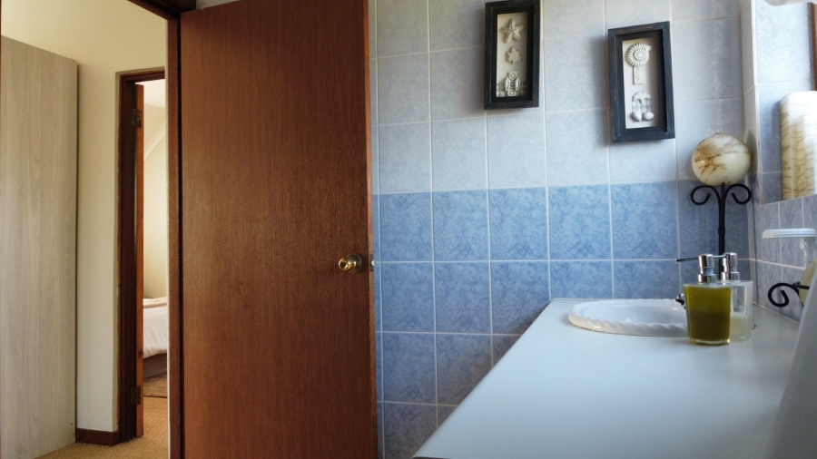 2 Bedroom Property for Sale in Hersham Western Cape